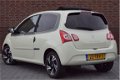 Renault Twingo - 1.2 16V Dynamique |Open dak|Airco|6 Maanden BOVAG Garantie - 1 - Thumbnail