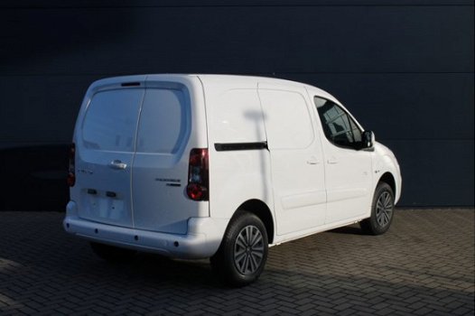 Peugeot Partner - Electric Full Premium Nu Rijklaar € 19.950, - 1