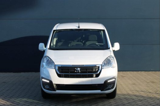 Peugeot Partner - Electric Full Premium Nu Rijklaar € 19.950, - 1