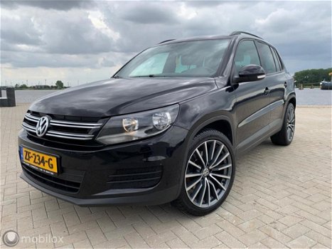 Volkswagen Tiguan - 2.0 TDI R-Line Edition - 1