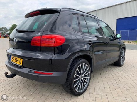 Volkswagen Tiguan - 2.0 TDI R-Line Edition - 1