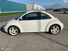 Volkswagen New Beetle - 2.0 Highline