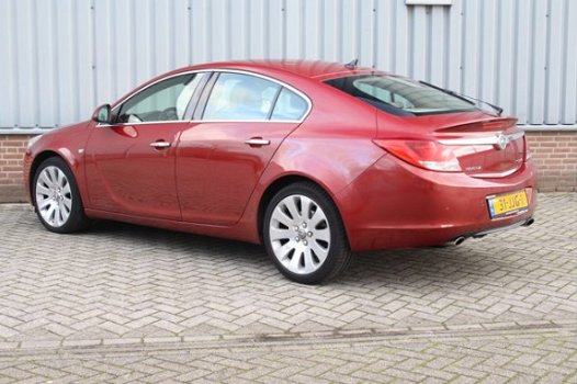 Opel Insignia - 2.0 T Executive Aut. Airco | Navigatie | 19