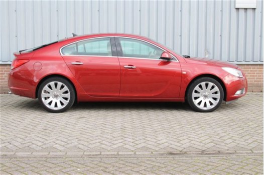 Opel Insignia - 2.0 T Executive Aut. Airco | Navigatie | 19