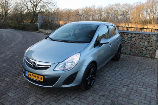 Opel Corsa - 1.4 16v 111 edition - 1