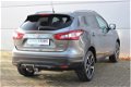 Nissan Qashqai - 1.5 dCi Tekna *1350kg Trekgewicht* | Trekhaak | Panoramadak | Leder | 360° Camera | - 1 - Thumbnail