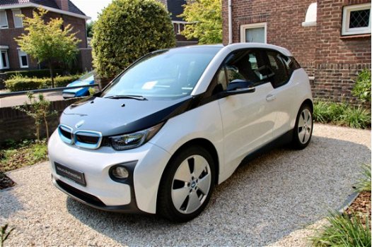 BMW i3 - Basis Comfort Advance Navi Professional/Warmtepomp/Snellaadfunctie/ Prijs is excl. 21% BTW - 1