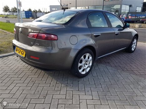 Alfa Romeo 159 - 1.9 JTS Distinctive - 1