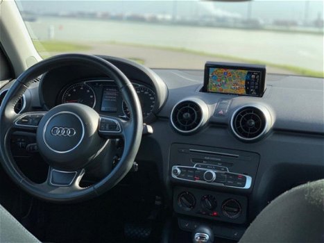 Audi A1 Sportback - 1.0 TFSI Pro Line Automaat/Stoelverwarming/Navigatie/Nette Auto - 1