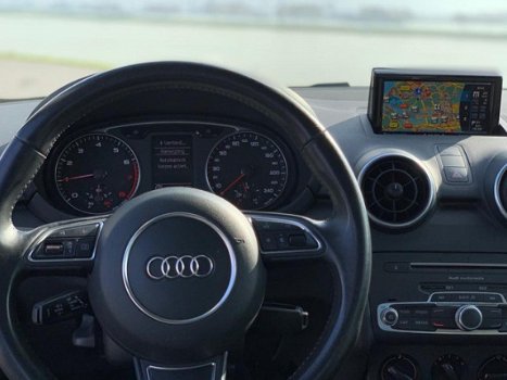 Audi A1 Sportback - 1.0 TFSI Pro Line Automaat/Stoelverwarming/Navigatie/Nette Auto - 1