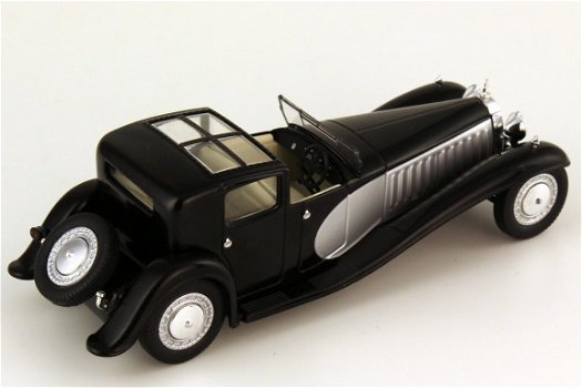 1:43 WhiteBox WB221 Bugatti Type 41 Royale Semi-Convertible towncar 1929 - 1