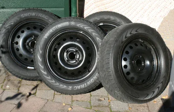 winterbanden voor nissan note - nr. 1