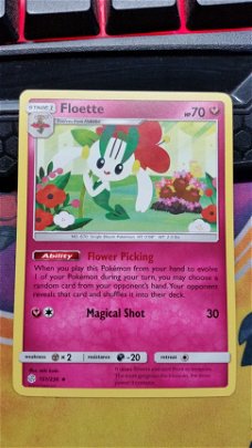 Floette  151/236  Sun & Moon: Cosmic Eclipse