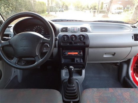 Nissan Micra - 1.0 GL met stuurbekrachtiging - 1