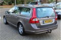 Volvo V70 - 2.5T 200pk Aut6 Summum RTI Xenon - 1 - Thumbnail