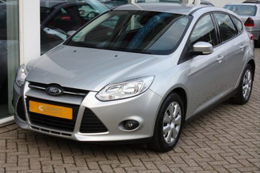 Ford Focus - 1.0 EcoBoost Trend | 1e Eig. | Airco | Stoelvw. | Verw. voorruit | - 1