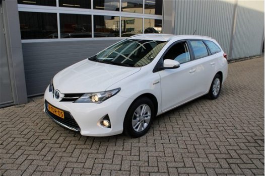 Toyota Auris Touring Sports - 1.8 Hybrid Aspiration 1e Eig BTW Auto Camera Led - 1