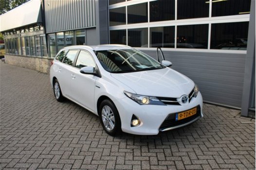 Toyota Auris Touring Sports - 1.8 Hybrid Aspiration 1e Eig BTW Auto Camera Led - 1