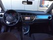 Toyota Auris - 1.8 Hybrid 136pk CVT Aspiration, 1e eig, 49.000 km, navigatie - 1 - Thumbnail