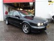 Jaguar X-type - 2.0 D Executive Goed onderhouden * Clima * Leer * 17 incl velgen * NAVI - 1 - Thumbnail