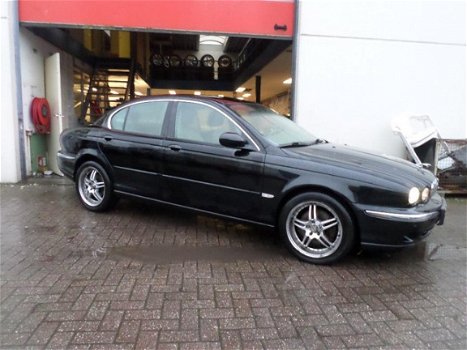 Jaguar X-type - 2.0 D Executive Goed onderhouden * Clima * Leer * 17 incl velgen * NAVI - 1