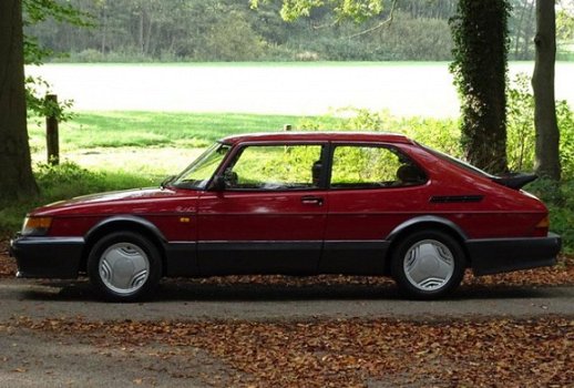 Saab 900 - 2.0 Turbo Red Arrow - 1