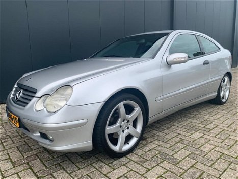 Mercedes-Benz C-klasse Sportcoupé - 200 K. TREKHAAK, CRUISE-CONTROL, AIRCONDITIONING, APK - 1