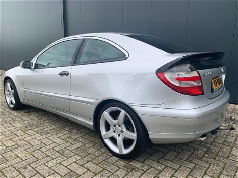 Mercedes-Benz C-klasse Sportcoupé - 200 K. TREKHAAK, CRUISE-CONTROL, AIRCONDITIONING, APK - 1