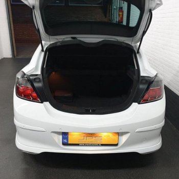 Opel Astra GTC - 1.6 - 1