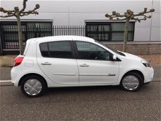 Renault Clio - 1.5 dCi Authentique / 5 DEURS/ AIRCO/ EURO 5/ BJ 2012