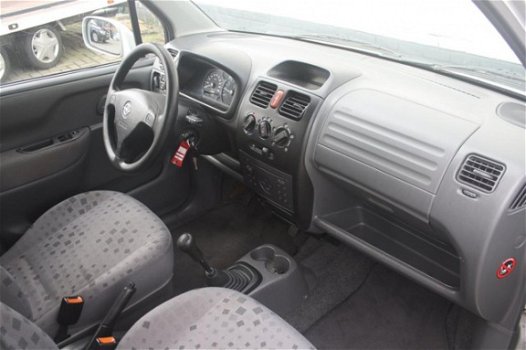 Opel Agila - 1.2-16V Elegance Airco stuurbekrachtiging Trekhaak - 1