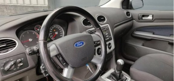 Ford Focus Wagon - 1.6 TDCI Futura - 1