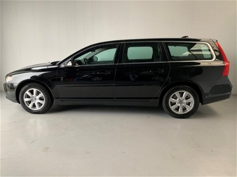 Volvo V70 - 1.6 T4 Kinetic Navigatie Climate+Cruise control - 1