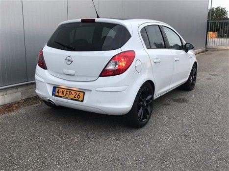 Opel Corsa - 1.2-16V Cosmo - 1