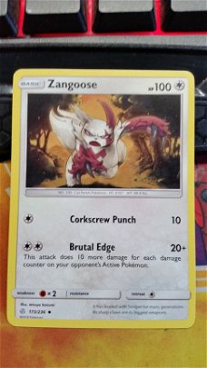 Zangoose  173/236  Sun & Moon: Cosmic Eclipse