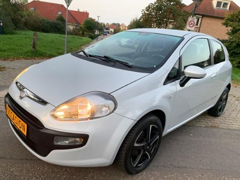 Fiat Punto Evo - 1.2 Pop Check gauw Deze Geweldige Occasion - 1