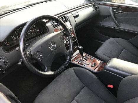 Mercedes-Benz E-klasse - E 200 CDI Avantgarde - 1