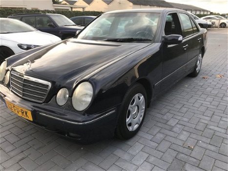 Mercedes-Benz E-klasse - E 200 CDI Avantgarde - 1