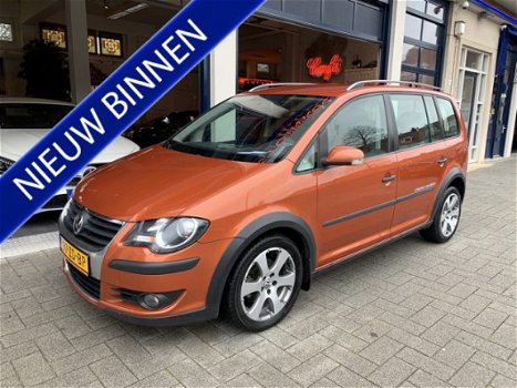 Volkswagen Touran - 1.4 TSI Cross AUTOMAAT/NAVI/CLIMATE - 1