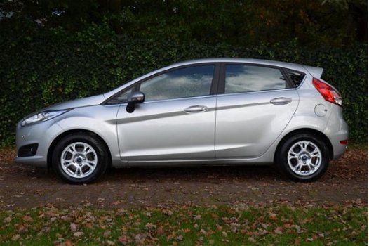 Ford Fiesta - 1.5 TDCi Titanium Lease Edition 5-Drs/Navi/Pdc/Ecc/Cr-Control/Lmv - 1