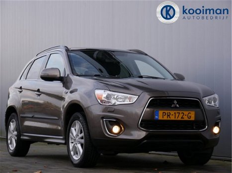 Mitsubishi ASX - 1.6 117PK Cleartec Intense Xenon koplampen / Trekhaak / Panoramadak / 17inch - 1