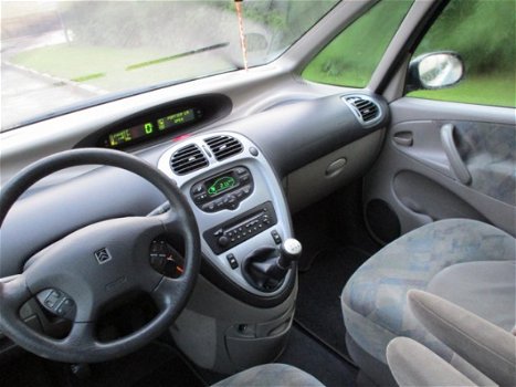 Citroën Xsara Picasso - 1.8i-16V Bj 2000, Clima, N.A.P, Trekhaak - 1