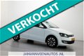 Volkswagen Polo - 1.4 TDI Business Edition Navigatie Stuurbediening Parkeersensoren 200x Vw-Audi-Sea - 1 - Thumbnail