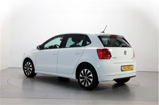 Volkswagen Polo - 1.4 TDI Business Edition Navigatie Stuurbediening Parkeersensoren 200x Vw-Audi-Sea - 1