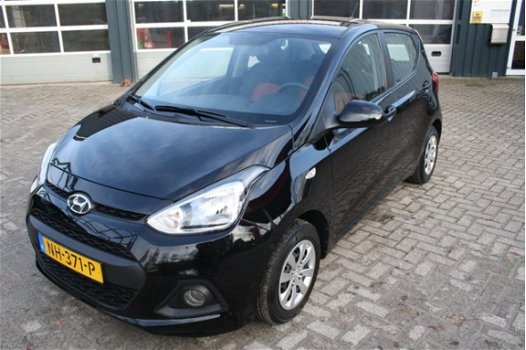 Hyundai i10 - 1.0i i-Motion Comfort - 1