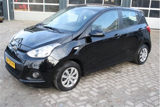 Hyundai i10 - 1.0i i-Motion Comfort - 1