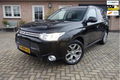 Mitsubishi Outlander - 2.0 PHEV Instyle zeer nette auto vol extra, s navi-PDC-camera - 1 - Thumbnail