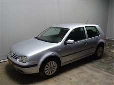 Volkswagen Golf - 1.6-16V Sportline