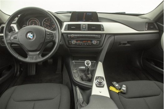 BMW 3-serie Touring - 316d High Executive Navi - 1