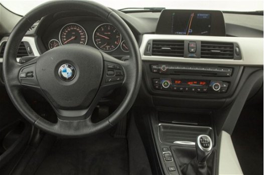 BMW 3-serie Touring - 316d High Executive Navi - 1